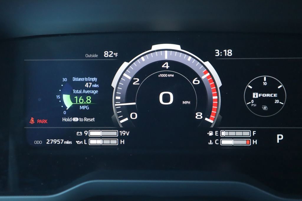 Used 2024 Toyota Tundra Limited image 33