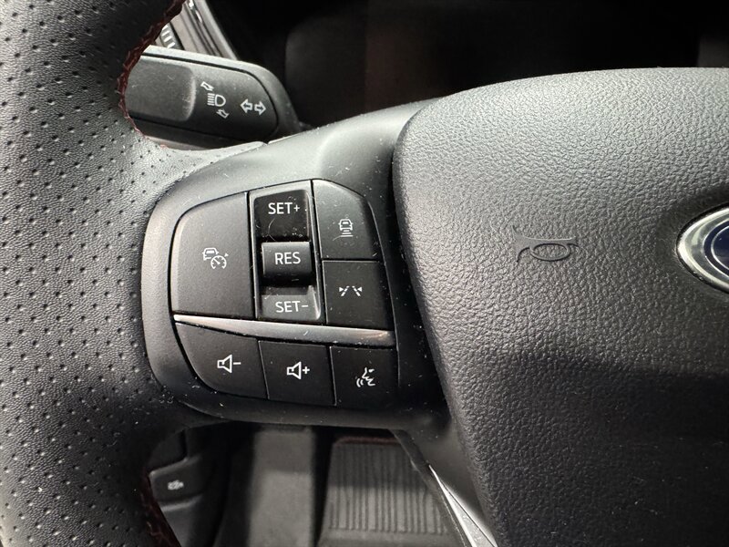 Used 2023 Ford Escape ST-Line w/ Tech Pack #1 FWD image 12