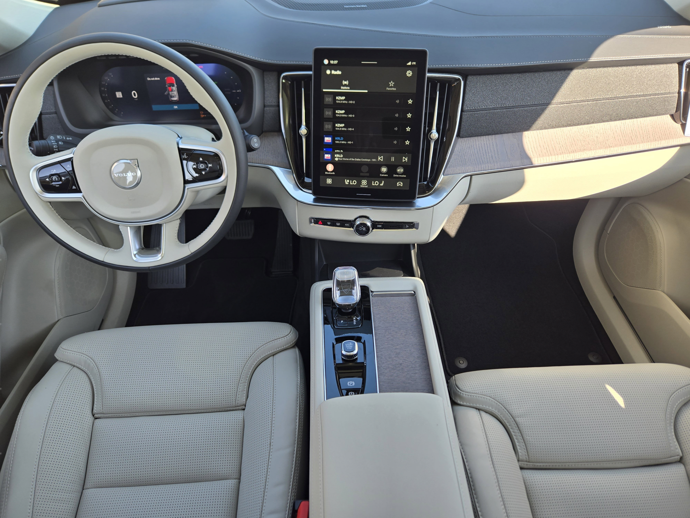 New 2026 Volvo XC90 T8 Ultra w/ Protection Package Premier AWD/4WD image 22