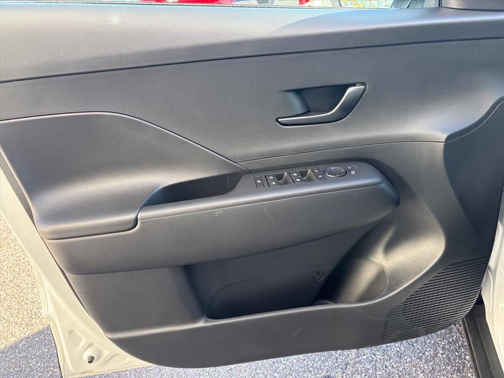 New 2026 Hyundai Kona SEL Sport FWD image 8