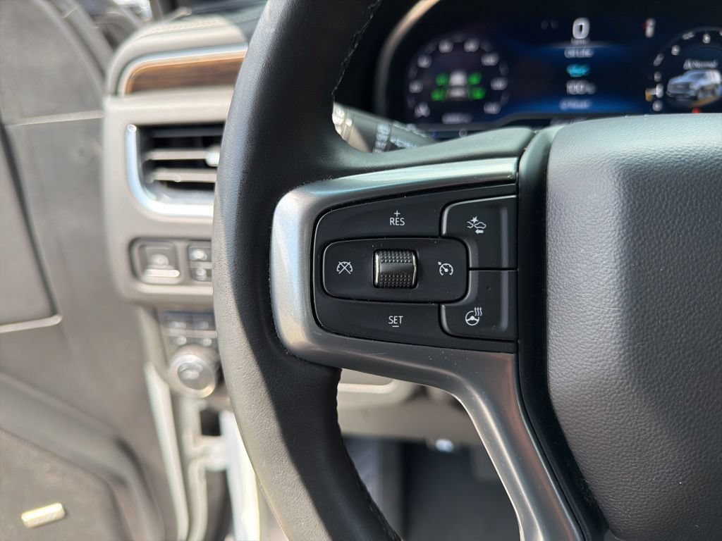 Used 2023 Chevrolet Suburban Premier AWD/4WD image 15