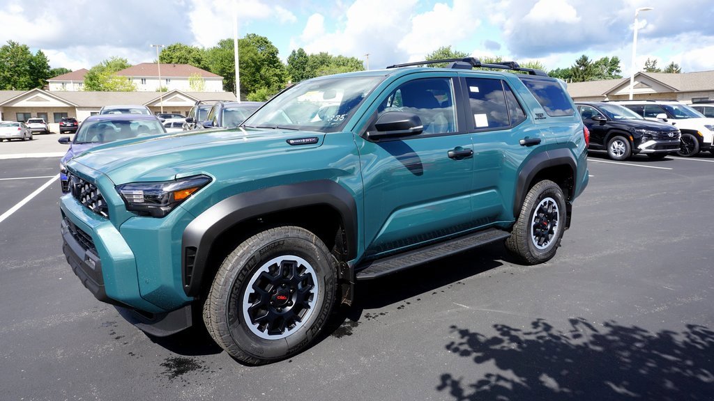 New 2025 Toyota 4Runner TRD Off-Road image 2