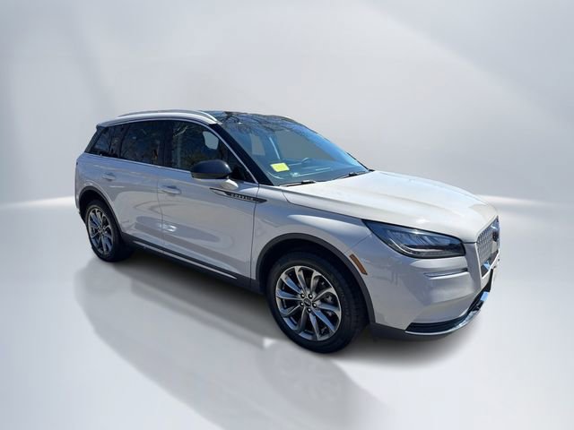 Used 2022 Lincoln Corsair AWD w/ Premium Package image 3