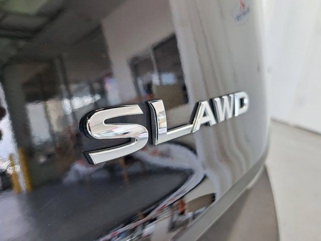 Used 2023 Nissan Rogue SL AWD/4WD image 27