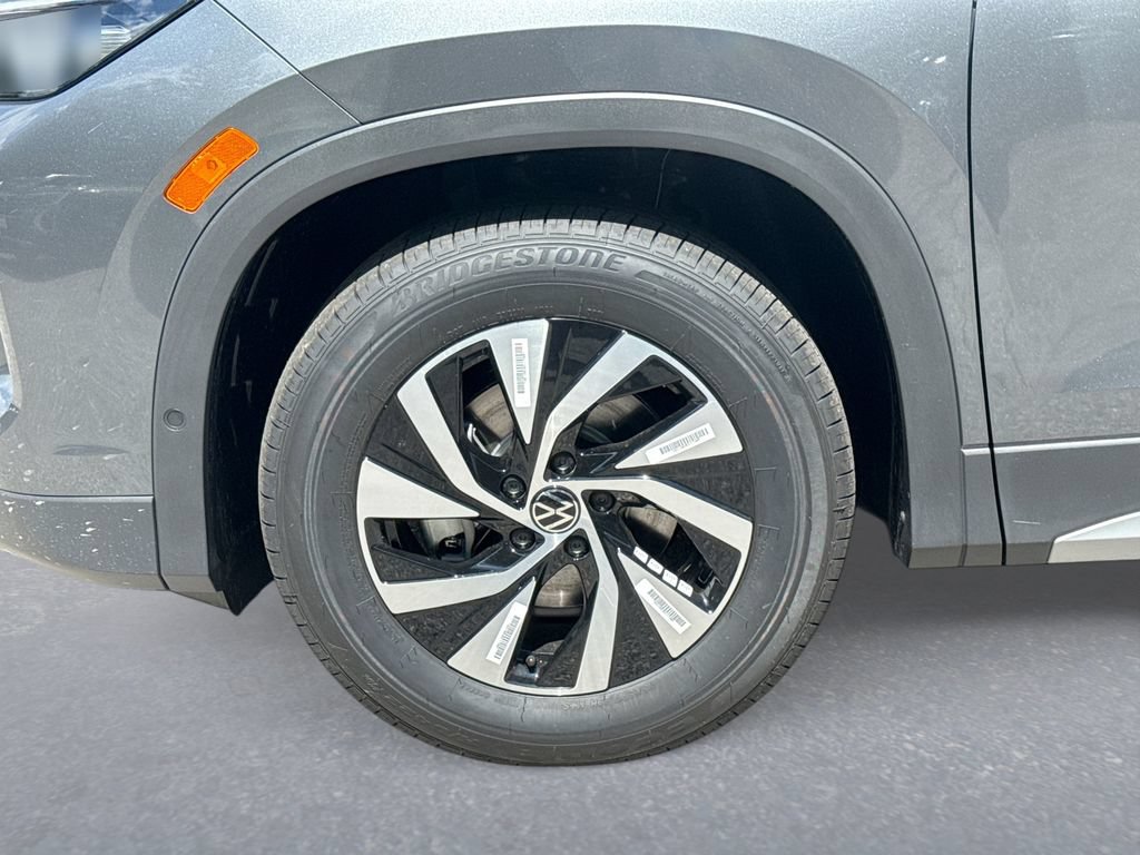 New 2026 Volkswagen Tiguan S FWD image 17