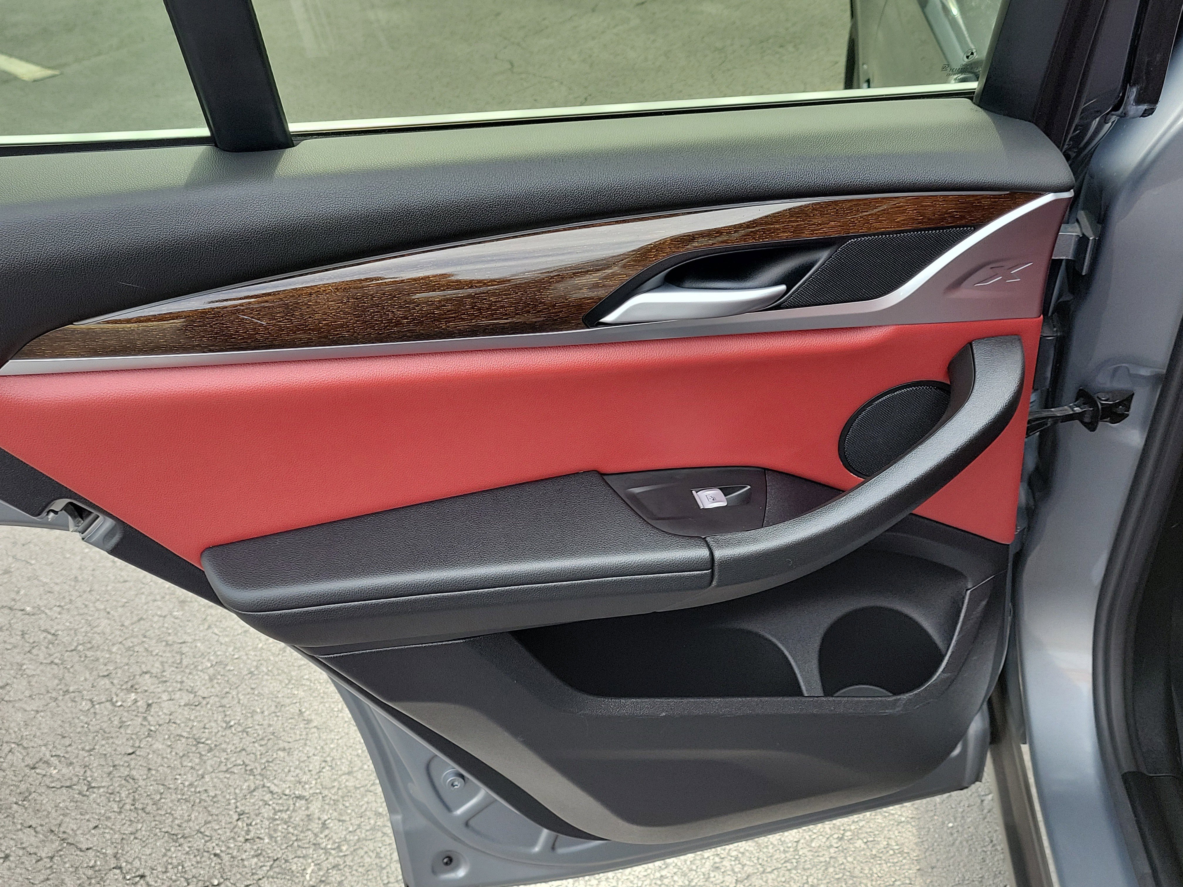 Used 2024 BMW X3 sDrive30i w/ Premium Package image 10