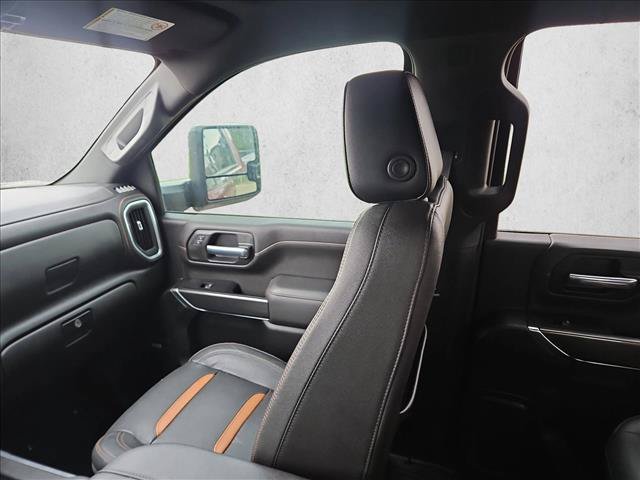 Used 2022 GMC Sierra 2500 AT4 w/ AT4 Preferred Package AWD/4WD image 5