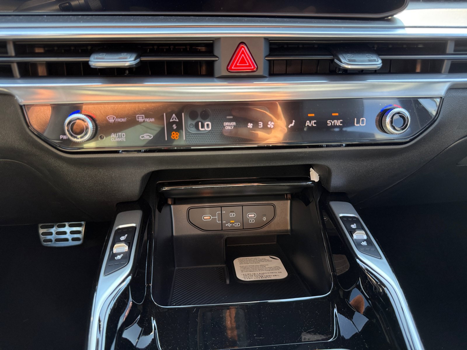 New 2026 Kia Sorento SX Prestige AWD/4WD image 13