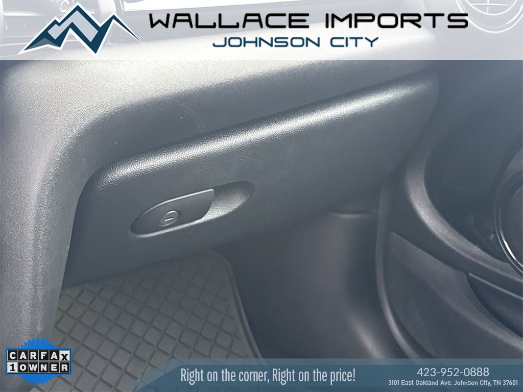 Used 2017 MINI Cooper Base image 23