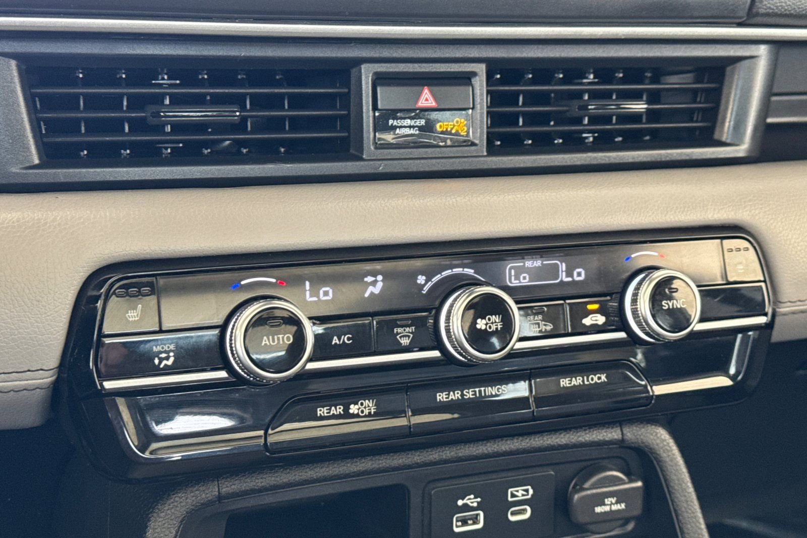 Used 2025 Honda Pilot Touring image 20
