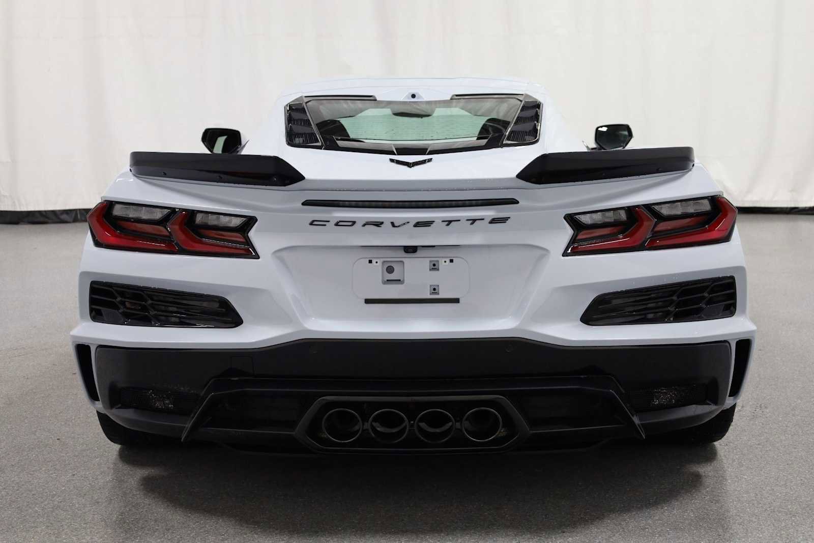 Used 2024 Chevrolet Corvette Z06 image 7