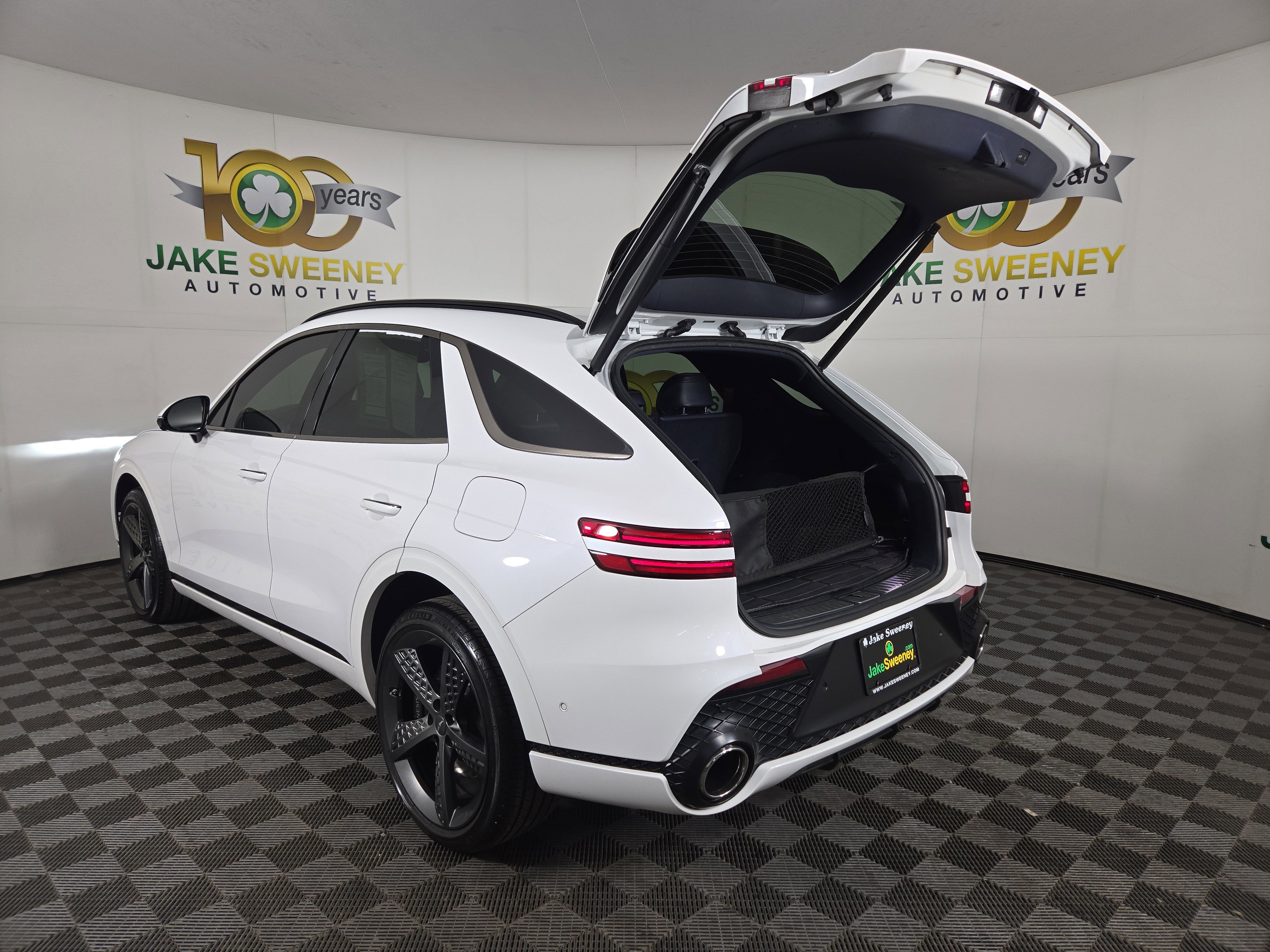 Used 2024 Genesis GV70 2.5T w/ Sport Prestige Package image 34