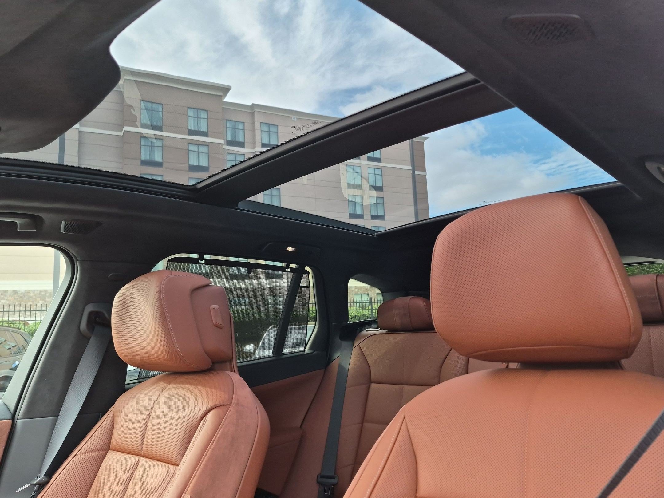 New 2027 BMW X5 xDrive50e w/ M Sport Package AWD/4WD image 17