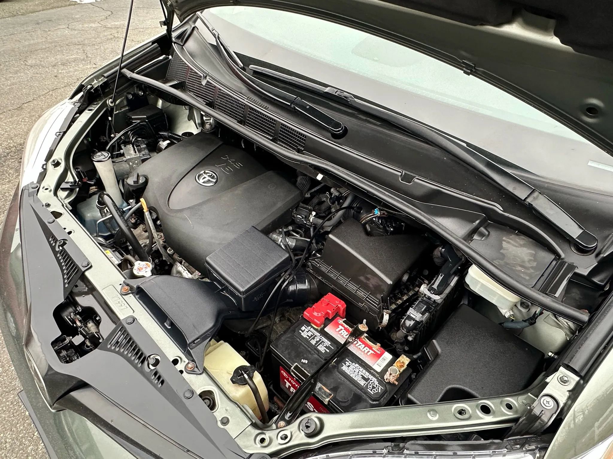 Used 2020 Toyota Sienna L image 37