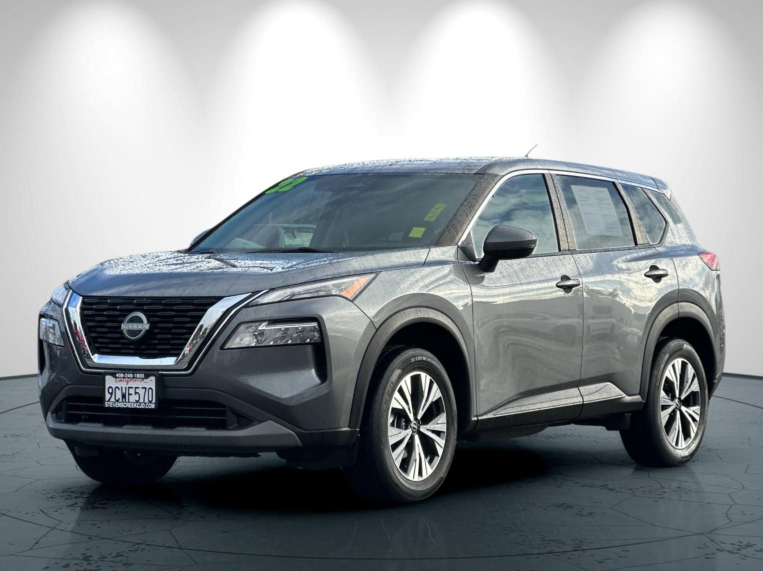 Used 2022 Nissan Rogue SV image 8