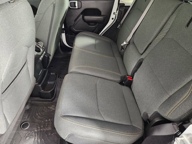 Used 2024 Jeep Wrangler Unlimited image 30
