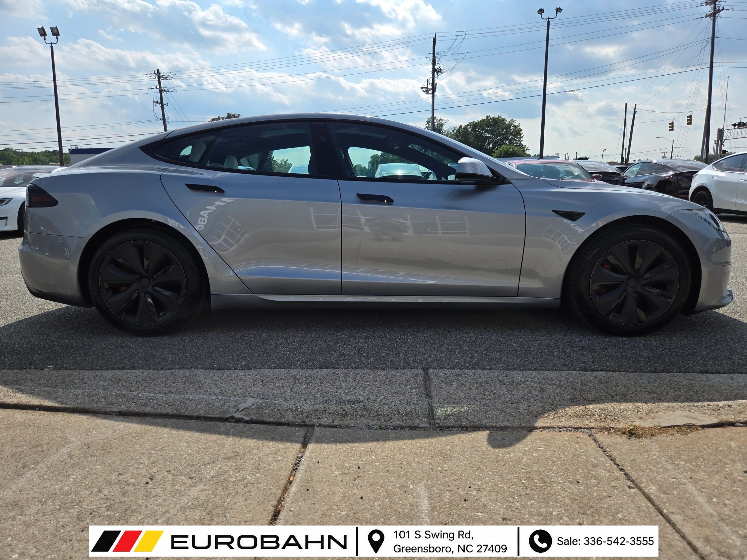 Used 2024 Tesla Model S Plaid AWD/4WD image 23