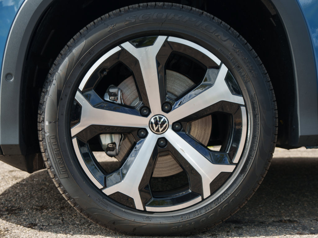 New 2026 Volkswagen Tiguan SE AWD/4WD image 7