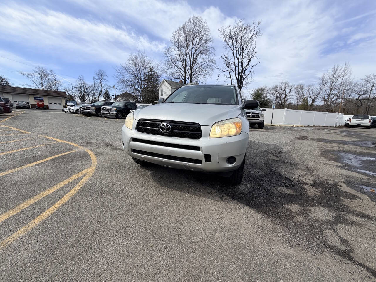 Used 2007 Toyota RAV4 Base 4dr SUV 4WD I4 image 2
