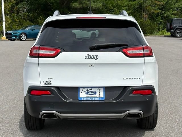Used 2017 Jeep Cherokee Limited FWD image 4