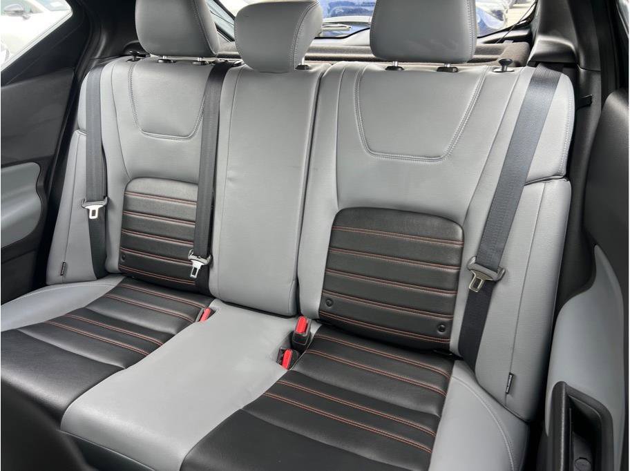 Used 2023 Nissan Kicks SR w/ SR Premium Package FWD image 10