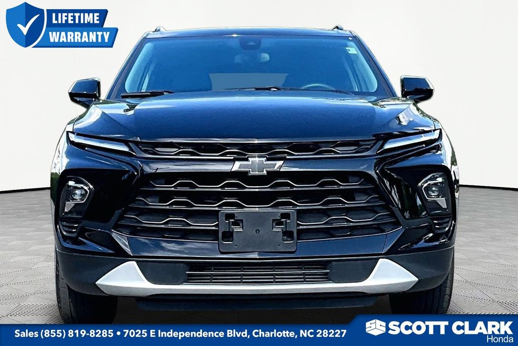 Used 2024 Chevrolet Blazer LT w/ Midnight/Sport Edition AWD/4WD image 2