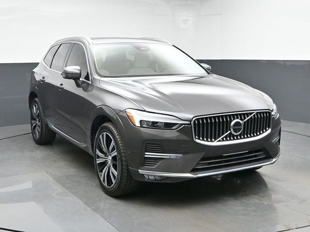 Used 2023 Volvo XC60 B5 Plus w/ Protection Package AWD/4WD image 2
