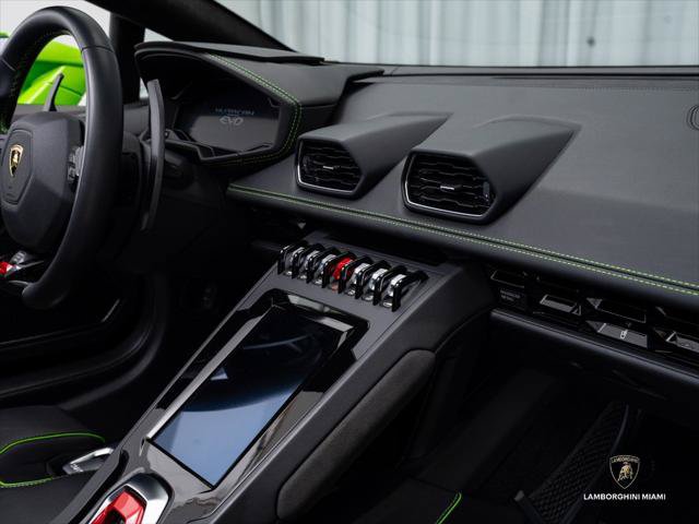 Used 2021 Lamborghini Huracan EVO RWD image 43