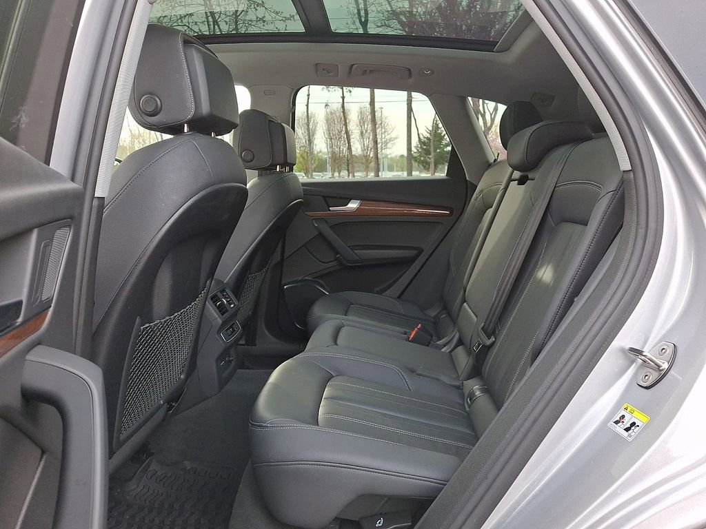 Used 2023 Audi Q5 2.0T Premium w/ Convenience Package image 10
