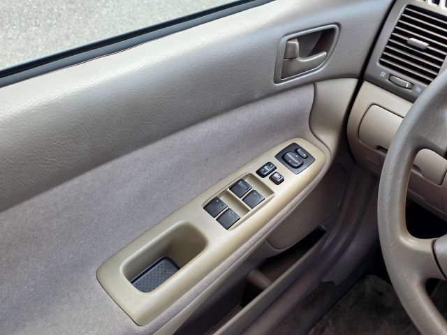 Used 2004 Toyota Camry FWD image 27