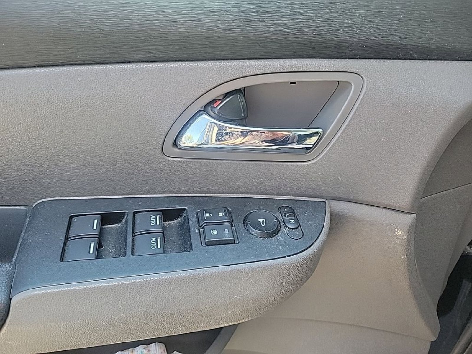 Used 2016 Honda Odyssey SE image 15