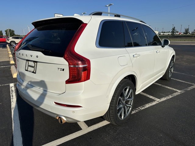 Used 2018 Volvo XC90 T5 Momentum w/ Convenience Package image 6