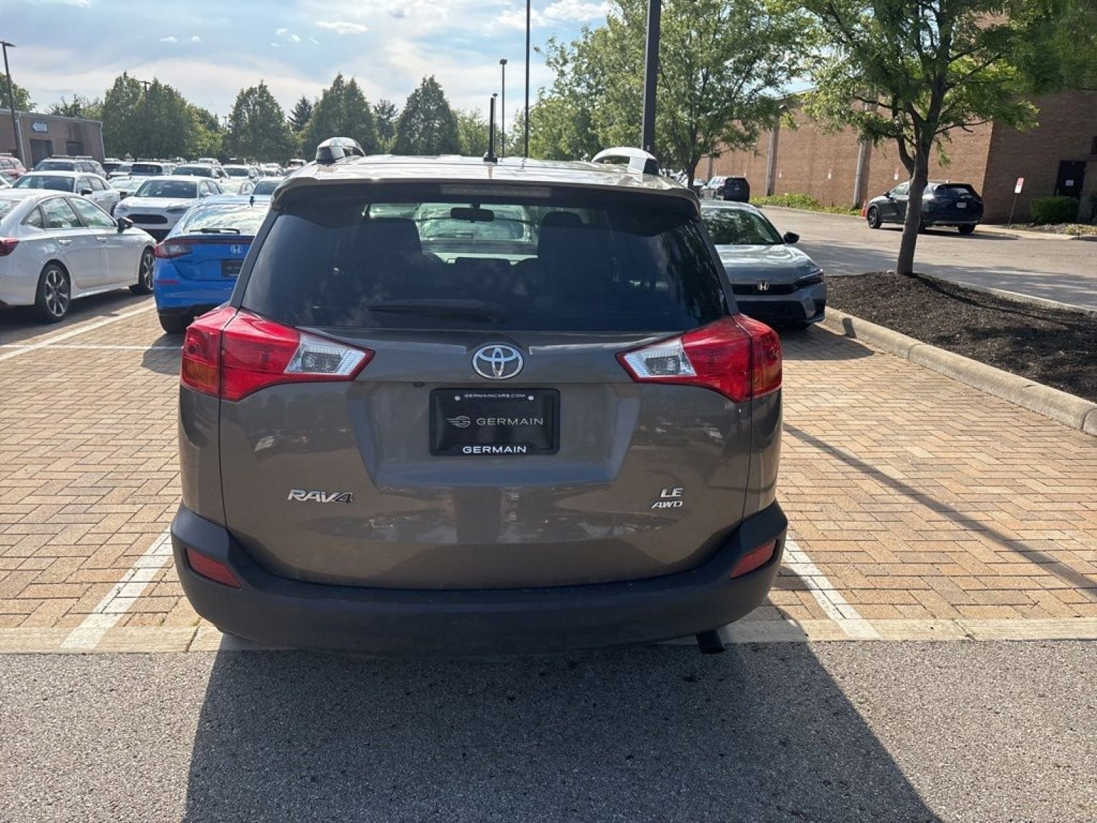 Used 2015 Toyota RAV4 LE AWD/4WD image 7