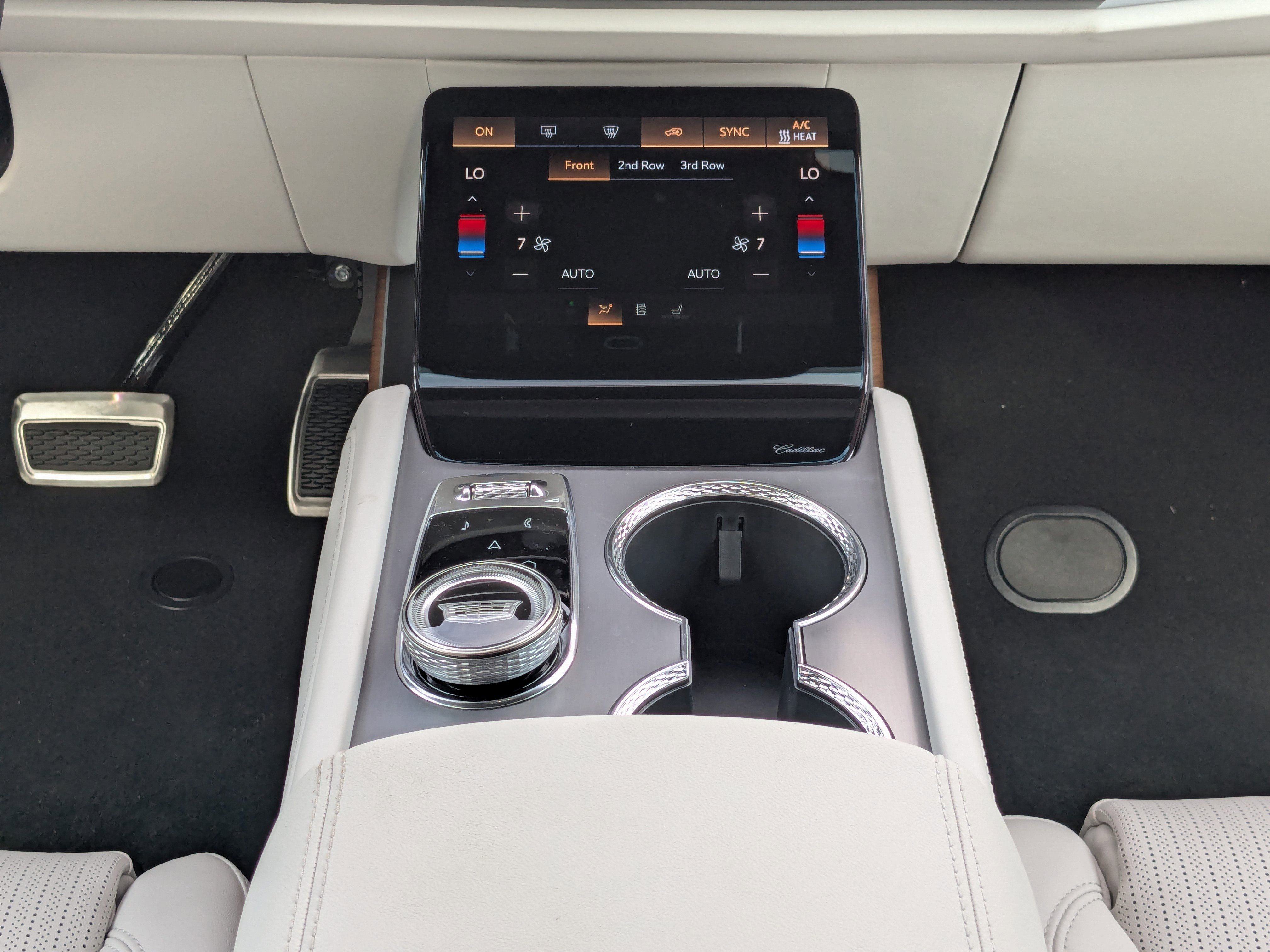 New 2026 Cadillac Vistiq Sport image 7