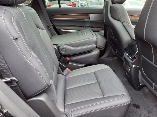 New 2026 Cadillac Vistiq Luxury image 22