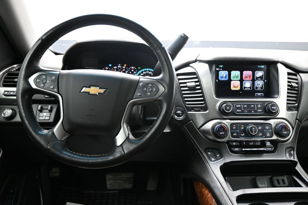 Used 2019 Chevrolet Suburban Premier w/ Premier Plus Edition RWD image 15
