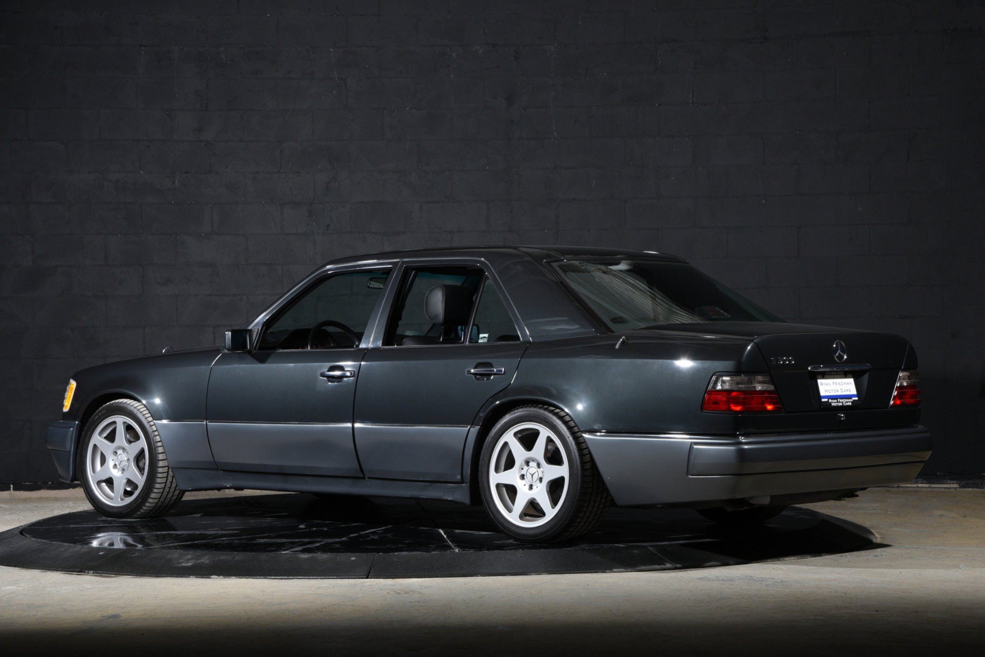 Used 1994 Mercedes-Benz E 500 Sedan image 11