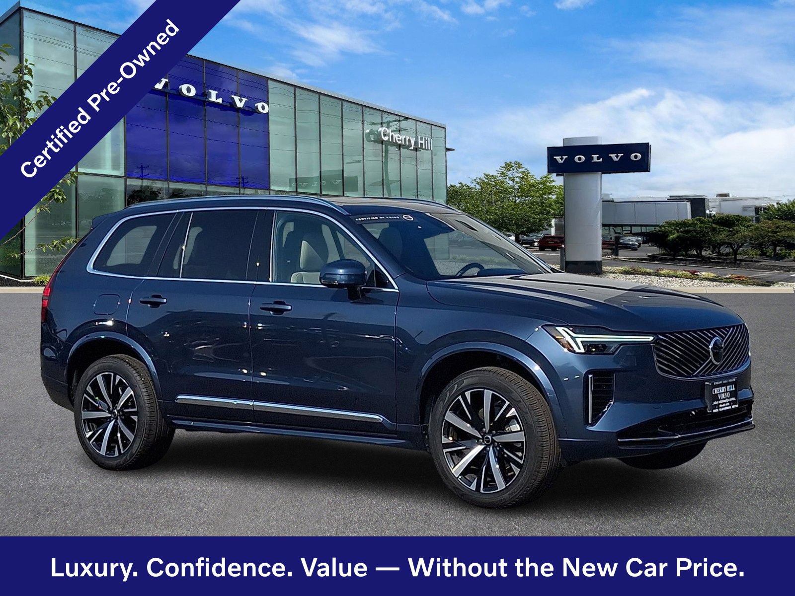 Certified 2025 Volvo XC90 B5 Core AWD/4WD image 1