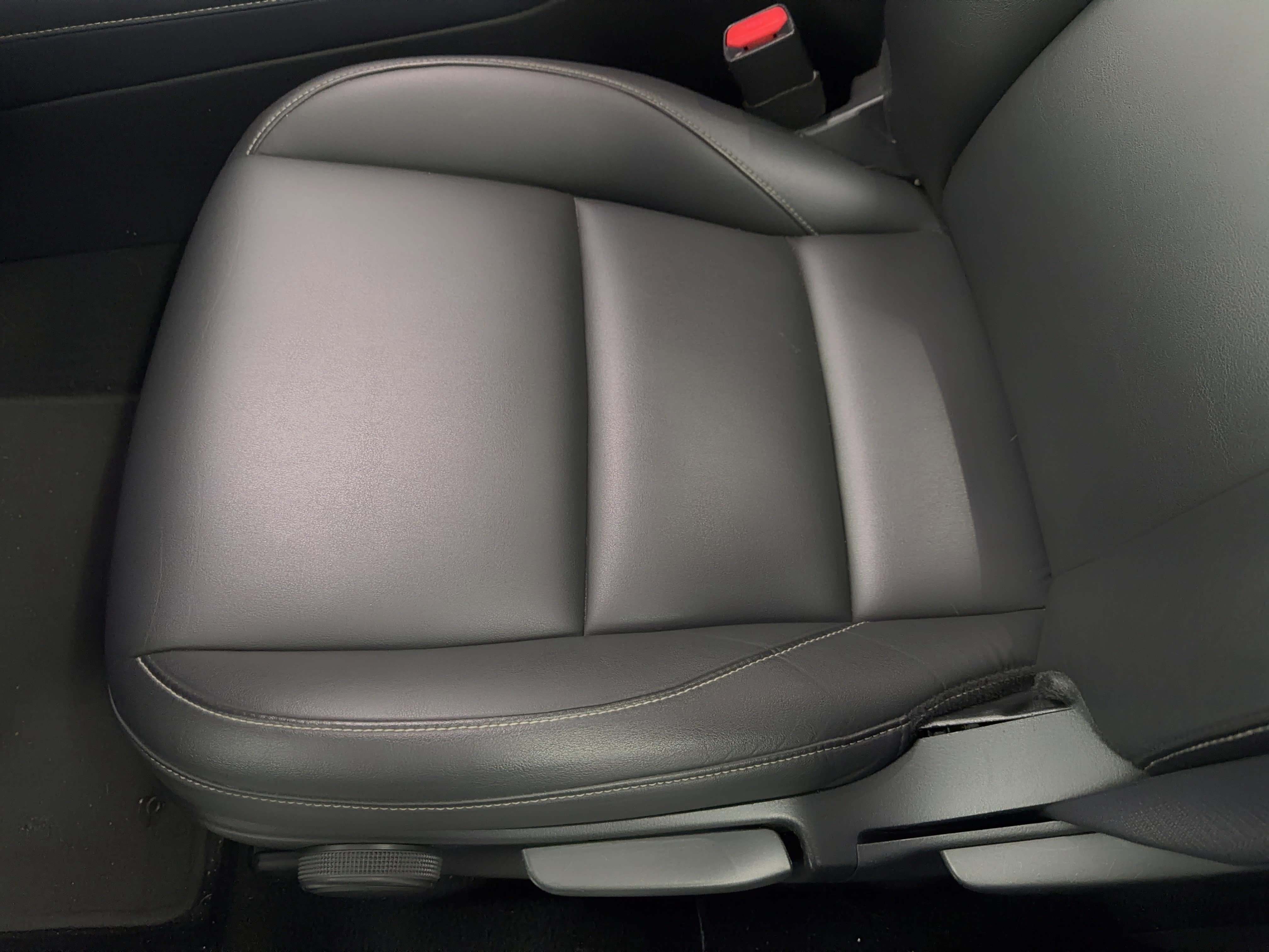 Used 2020 MAZDA CX-30 FWD w/ Select Package image 16