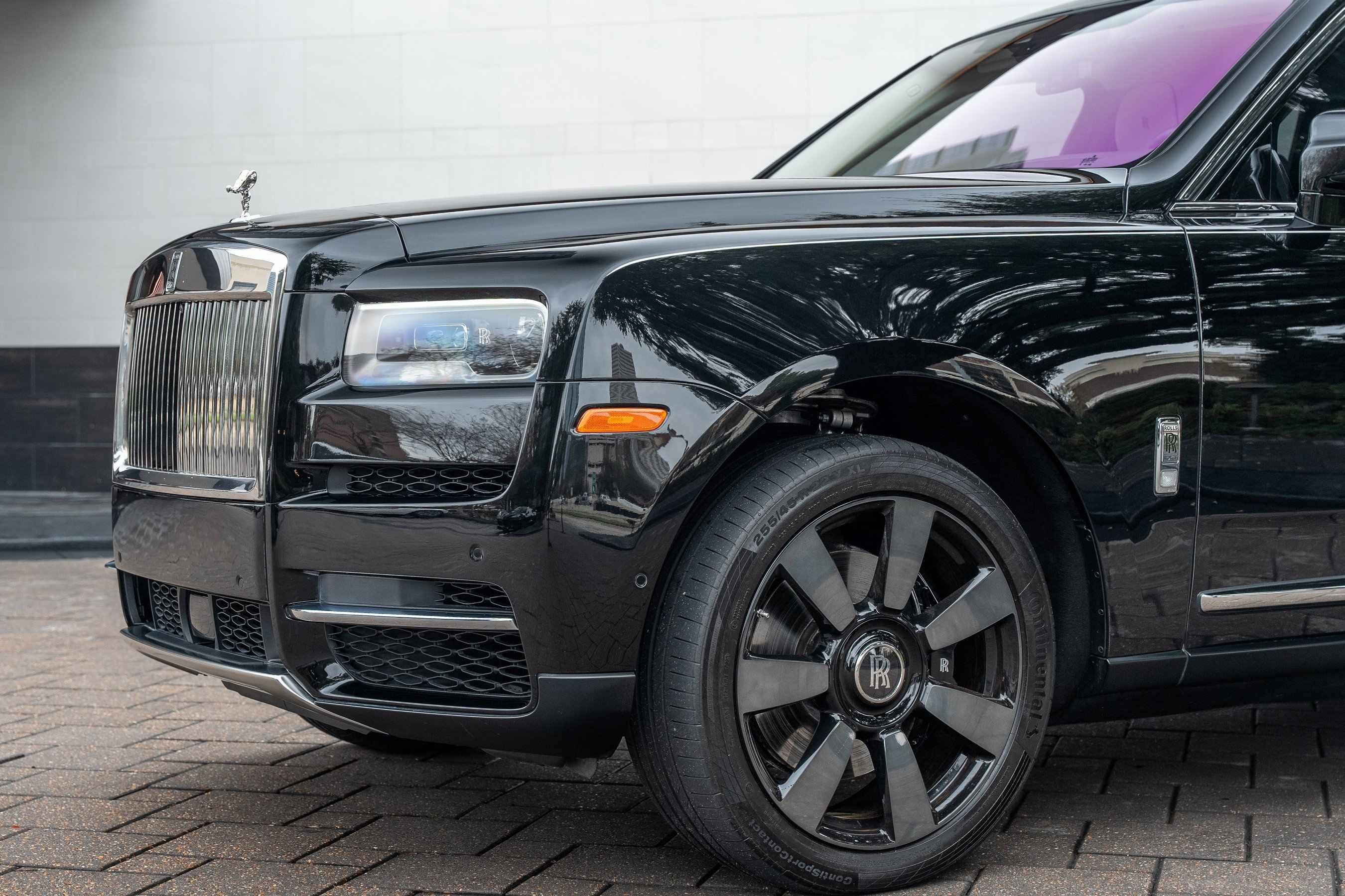 Used 2023 Rolls-Royce Cullinan w/ Cullinan Package image 9