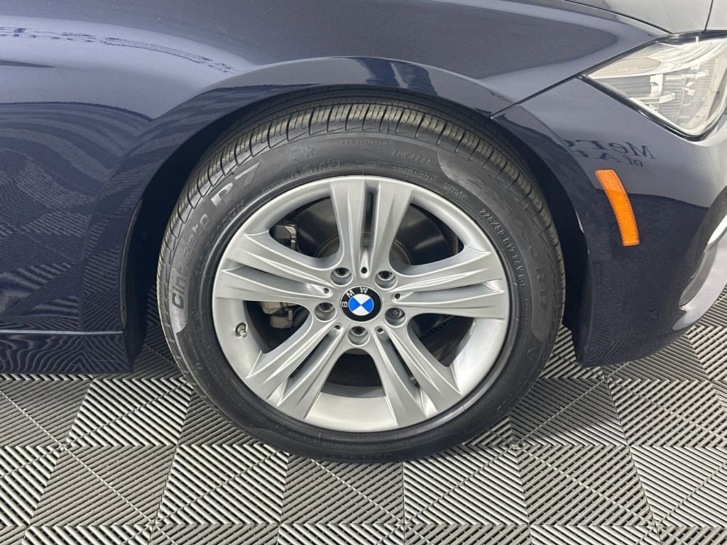 Used 2017 BMW 330i Sedan image 12