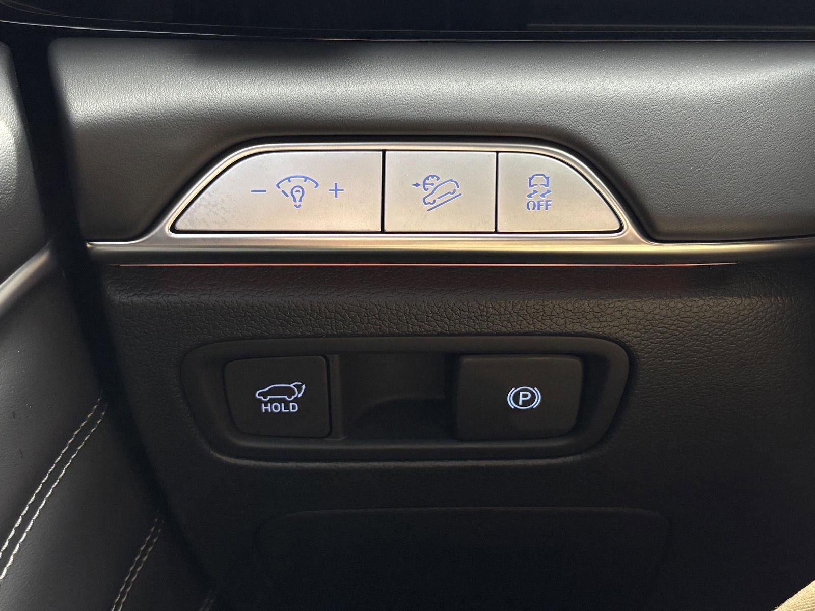 Used 2025 Genesis GV80 3.5T Prestige AWD/4WD image 23