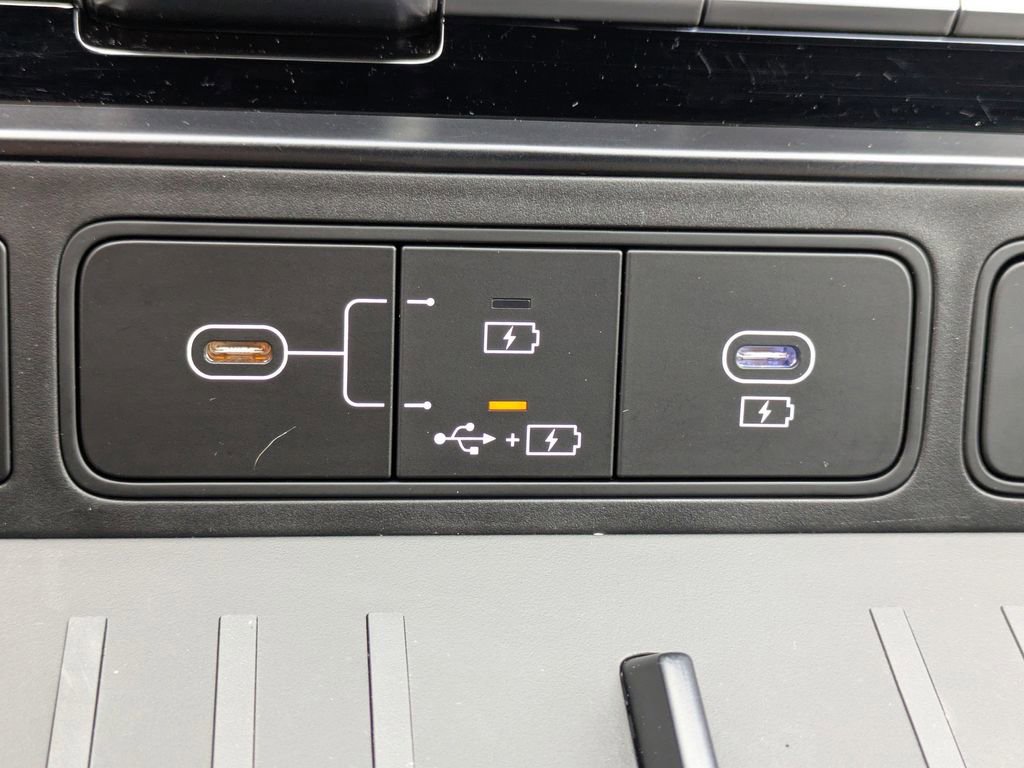 Used 2024 Hyundai Santa Fe Calligraphy image 28