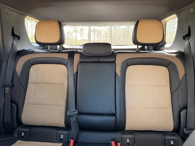 New 2026 Chevrolet Equinox ACTIV w/ Convenience Package III image 32