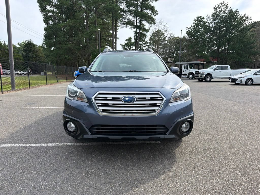 Used 2017 Subaru Outback 2.5i Premium AWD/4WD image 3