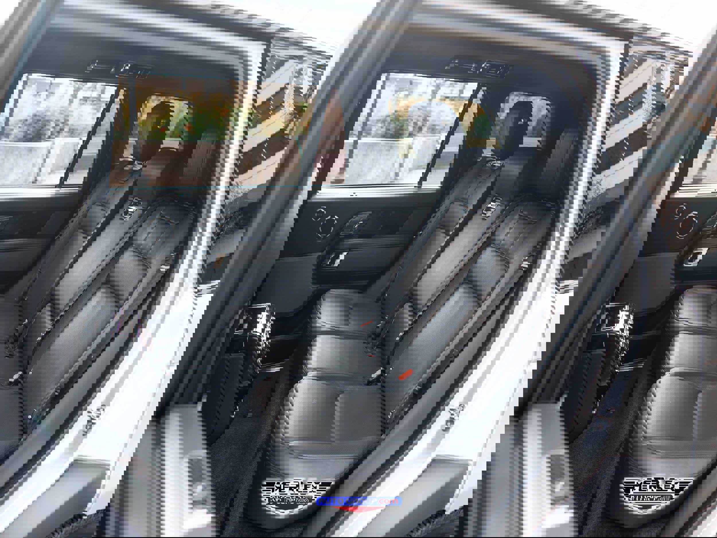 Used 2018 Land Rover Range Rover Long Wheelbase Supercharged image 20