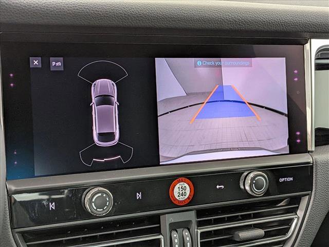 Certified 2025 Porsche Macan AWD/4WD image 19