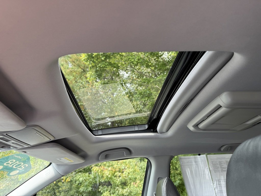 Used 2018 Honda Pilot Touring image 46