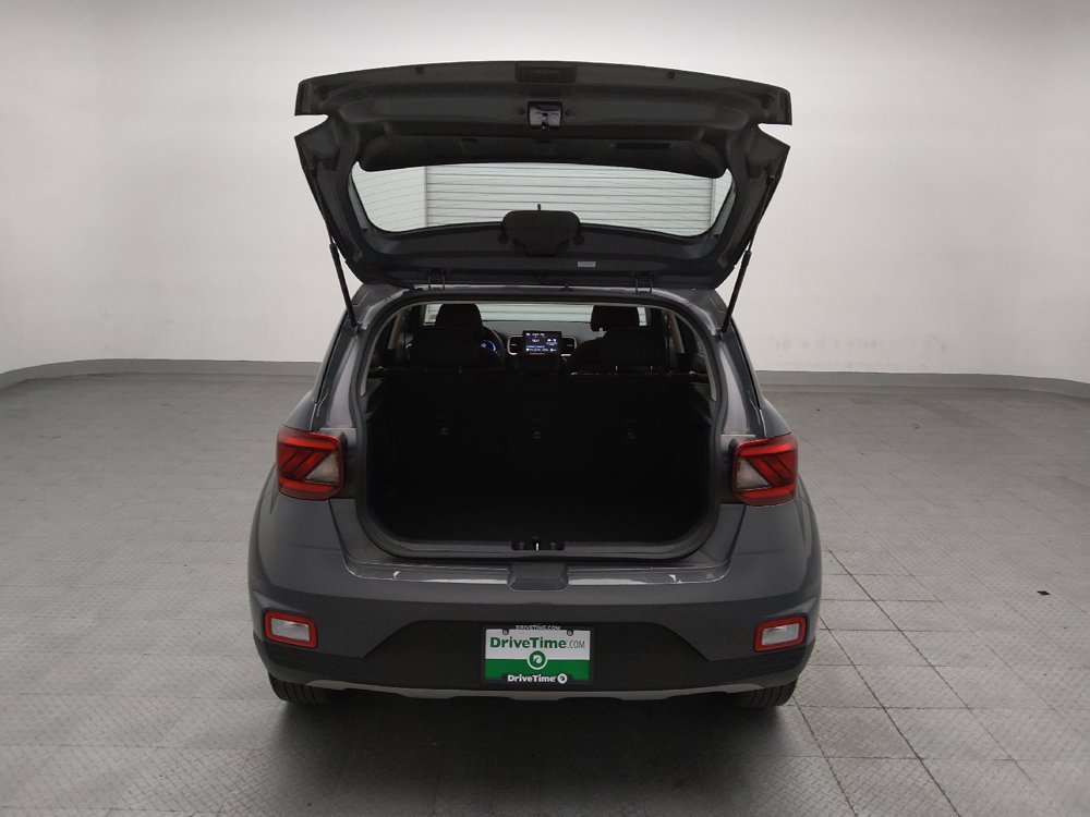 Used 2025 Hyundai Venue SEL FWD image 29
