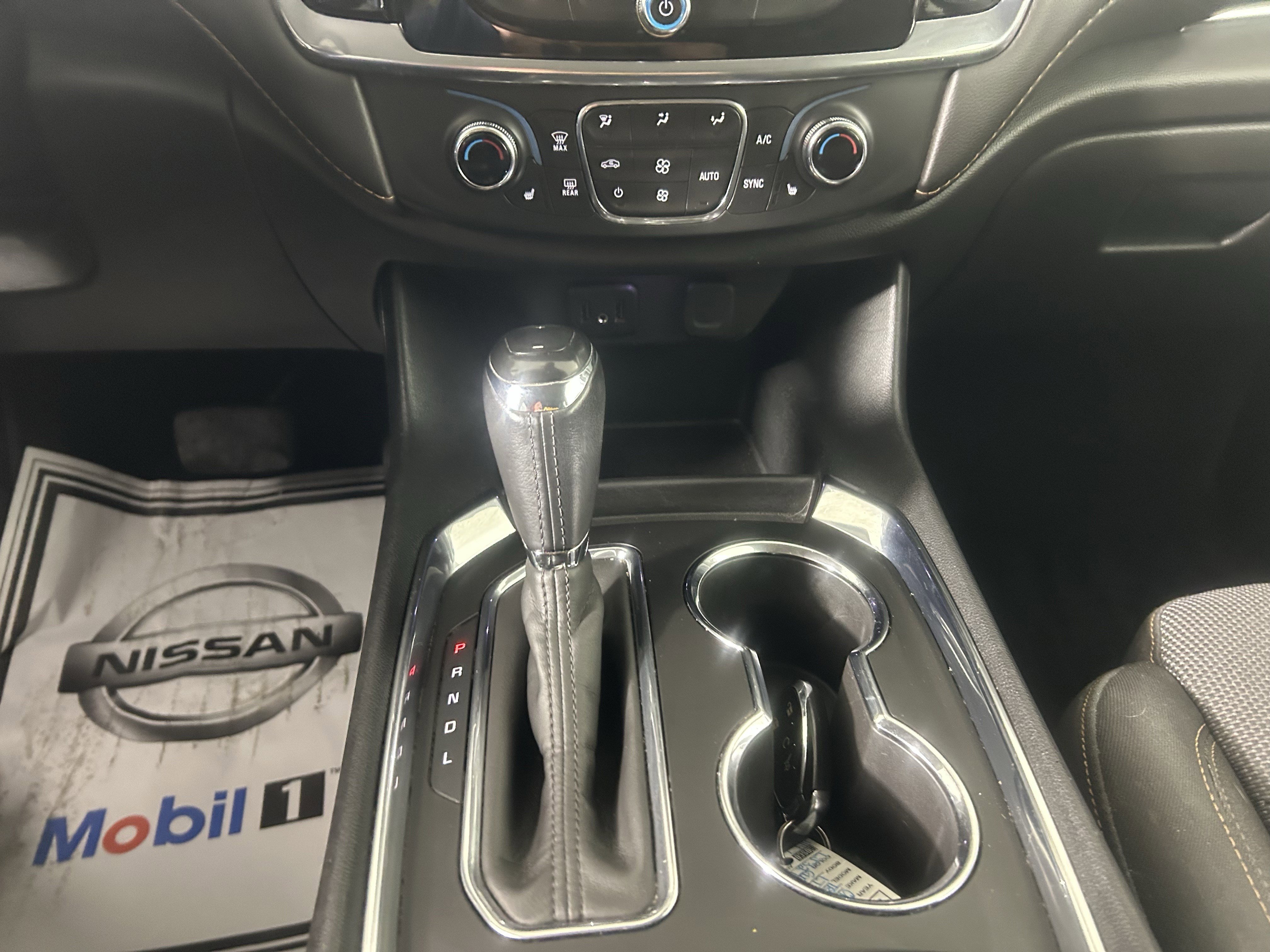 Used 2020 Chevrolet Traverse LT image 34